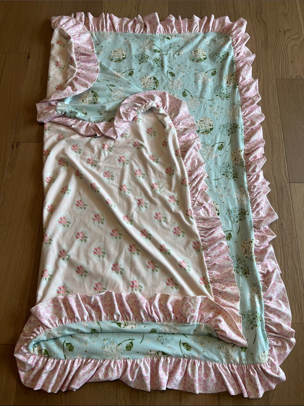 SweetHoney double sided soft blanket. Beautiful design